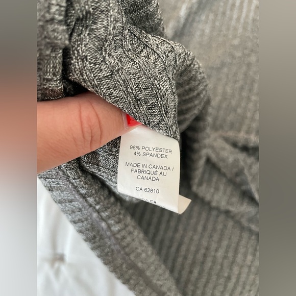 Ricki’s sleeveless grey/silver mock neck top xxl - Picture 6 of 6